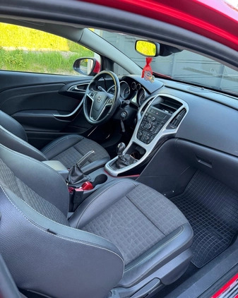 Opel Astra cena 33500 przebieg: 153289, rok produkcji 2012 z Przemyśl małe 254